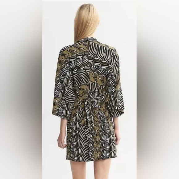 BANANA REPUBLIC Issa London Collection Zebra Kimono Dress sz 12 - Picture 3 of 9